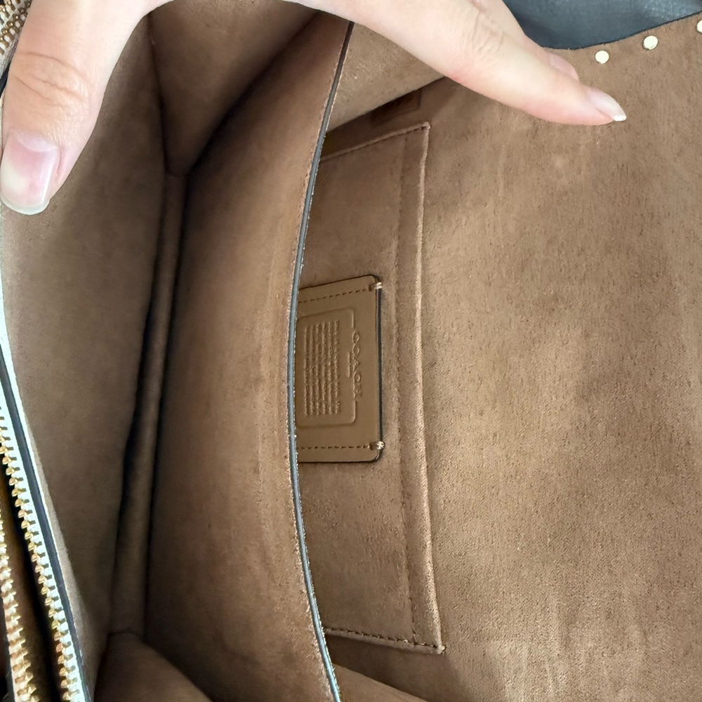Coach klare crossbody Beige/Khaki Signature Chain in signature canvas - Picture 4 of 8